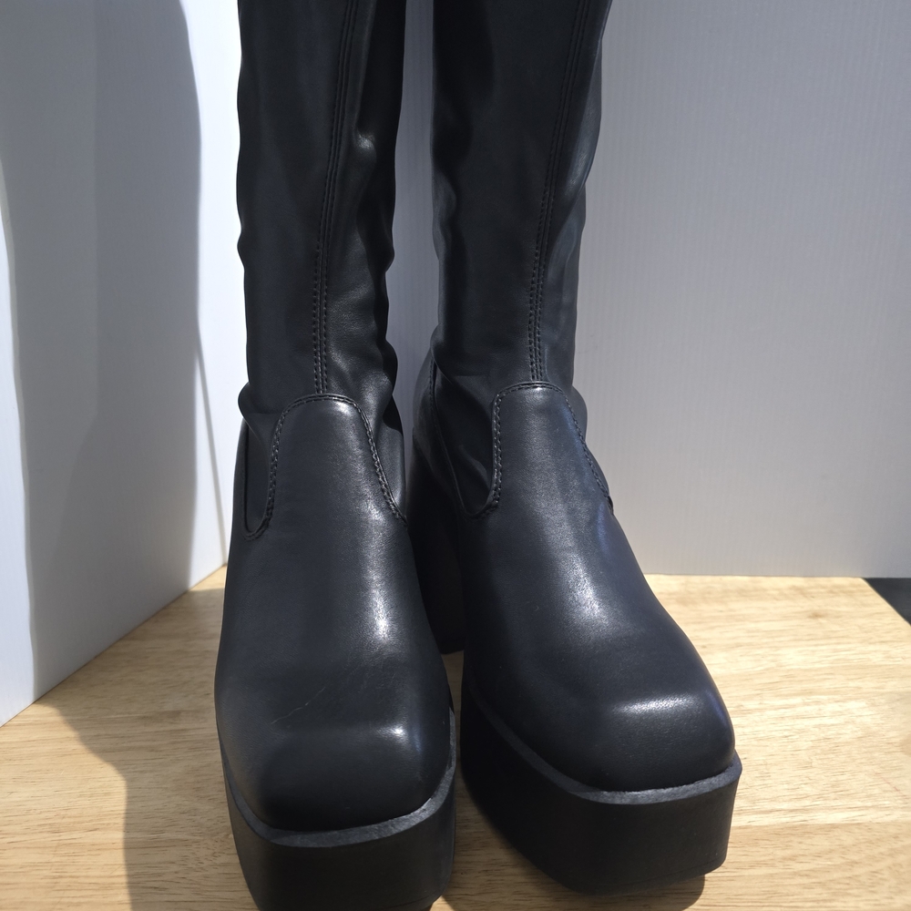 Windsor Smith Black Knee-High Platform Heeled Boots - Picture 12 of 14